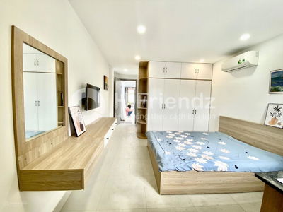 Nguyen Dinh Chinh Street, Vietnam Nguyen Dinh Chinh Street, Vietnam