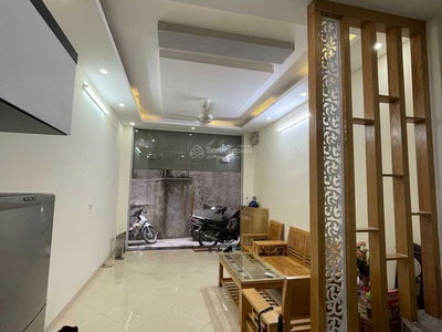 Gehäuse In Hanoi, Vietnam Gehäuse In Hanoi, Vietnam