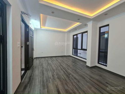 Жилье в Hanoi, Vietnam Жилье в Hanoi, Vietnam