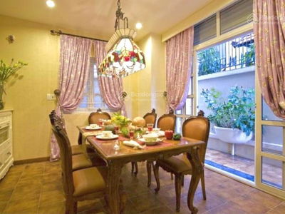 Gehäuse In Nha Be, Vietnam Gehäuse In Nha Be, Vietnam