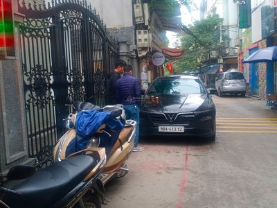 Gehäuse In Hanoi, Vietnam Gehäuse In Hanoi, Vietnam