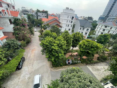 Gehäuse In Hanoi, Vietnam Gehäuse In Hanoi, Vietnam