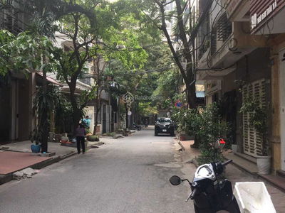 Gehäuse In Hanoi, Vietnam Gehäuse In Hanoi, Vietnam