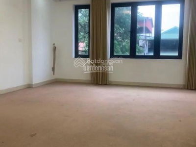 Gehäuse In Hanoi, Vietnam Gehäuse In Hanoi, Vietnam