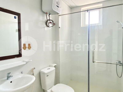 Topaz Elite, Vietnam Topaz Elite, Vietnam