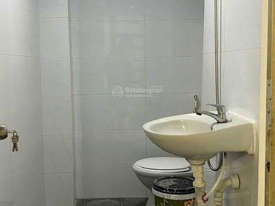 Gehäuse In Nha Be, Vietnam  Gehäuse In Nha Be, Vietnam