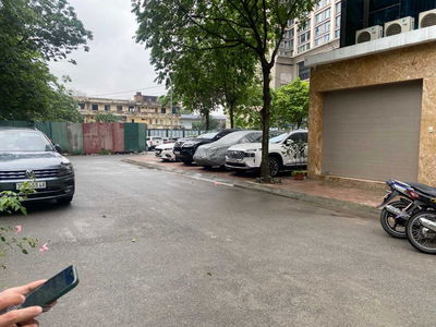 Housing in Hanoi, Vietnam Housing in Hanoi, Vietnam