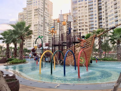 Diamond Island, Vietnam Diamond Island, Vietnam