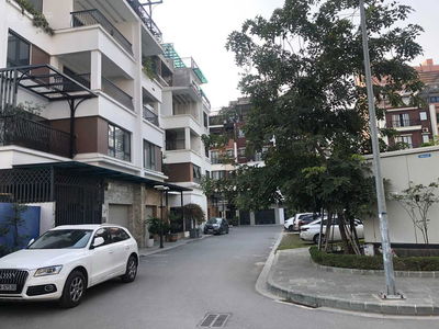 Romantic Park Tay Ho Tay, Vietnam Romantic Park Tay Ho Tay, Vietnam