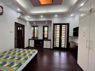 Housing in Nha Be, Vietnam  Housing in Nha Be, Vietnam