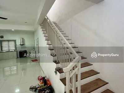 Partly Furnished 2 Storey Casa Green Cybersouth, Malaysia Partly Furnished 2 Storey Casa Green Cybersouth, Malaysia