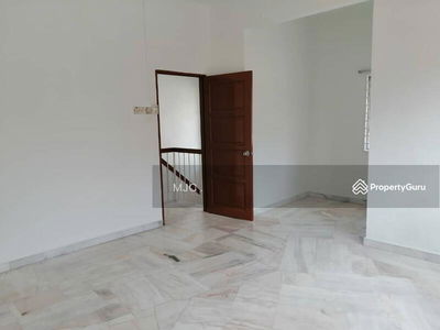 End Lot 2 storey house @ Taman Saga , Klang, Malaysia End Lot 2 storey house @ Taman Saga , Klang, Malaysia