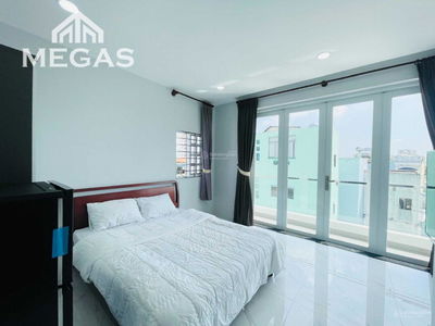 Bach Dang Street, Vietnam Bach Dang Street, Vietnam