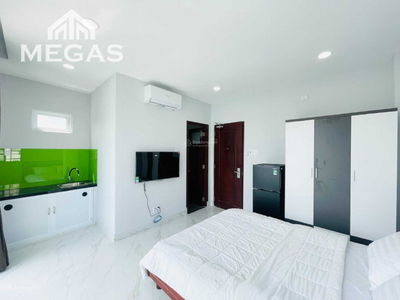 Bach Dang Street, Vietnam Bach Dang Street, Vietnam