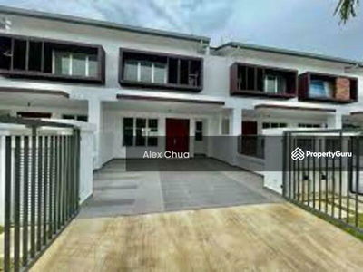 Starling @ Bandar Rimbayu, Malaysia Starling @ Bandar Rimbayu, Malaysia