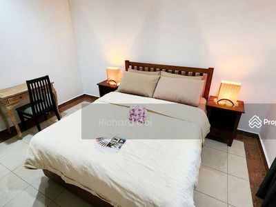 Beverly Row, Malaysia Beverly Row, Malaysia