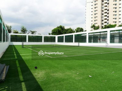 Molek Pine, Malaysia Molek Pine, Malaysia