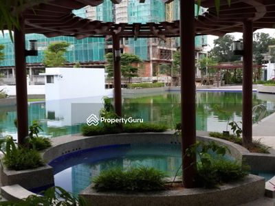 Molek Pine, Malaysia Molek Pine, Malaysia