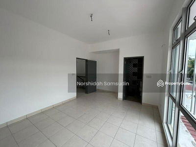 Saira @ Bandar Sultan Sulaiman, Malaysia Saira @ Bandar Sultan Sulaiman, Malaysia