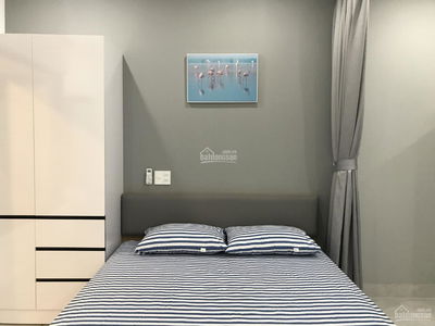 Topaz Twins, Vietnam Topaz Twins, Vietnam