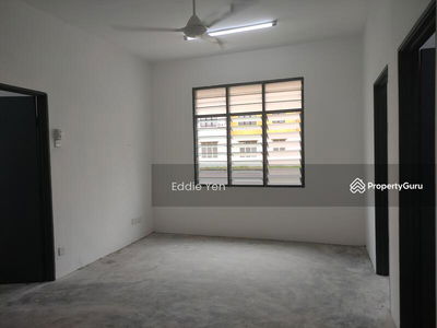 Newly Flat Lestari Putra For Rent, Malaysia Newly Flat Lestari Putra For Rent, Malaysia