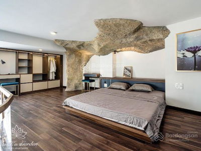 Ngo Tat To Street, Vietnam Ngo Tat To Street, Vietnam