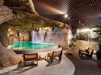 Ngo Tat To Street, Vietnam Ngo Tat To Street, Vietnam