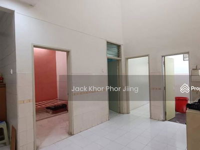 bukit raja Jalan Zapin, Malaysia bukit raja Jalan Zapin, Malaysia