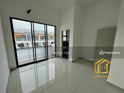 Robin @ Rimbayu, Malaysia Robin @ Rimbayu, Malaysia