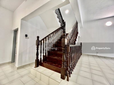 Facing park - well kept condition, Malaysia Facing park - well kept condition, Malaysia