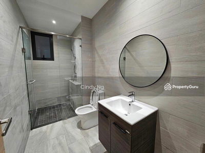 Trinity Pentamont, Malaysia Trinity Pentamont, Malaysia