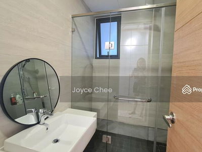 Trinity Pentamont, Malaysia Trinity Pentamont, Malaysia