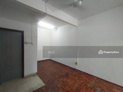 1st floor Shop Apartment @ Taman Sri Sentosa, Jalan Klang Lama, KL, Malaysia 1st floor Shop Apartment @ Taman Sri Sentosa, Jalan Klang Lama, KL, Malaysia