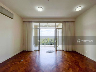 Quayside Seafront Resort Condominiums