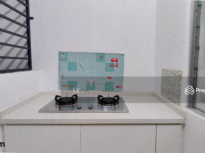 Axis Crown, Malaysia Axis Crown, Malaysia