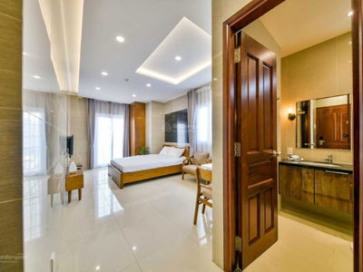 Nguyen Van Cu Street, Vietnam Nguyen Van Cu Street, Vietnam