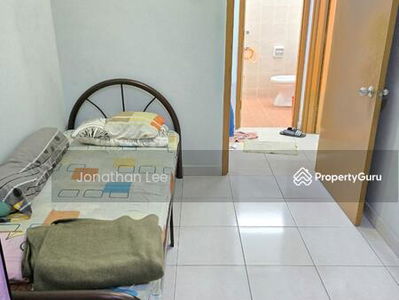 Muatira Rini, Malaysia Muatira Rini, Malaysia