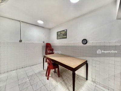 Well kept condition - fully extended, Malaysia Well kept condition - fully extended, Malaysia