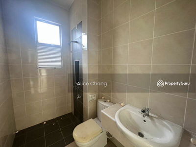 Bandar Putra, Kulai (Gate C), Malaysia Bandar Putra, Kulai (Gate C), Malaysia