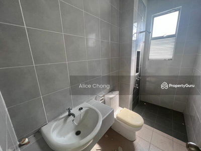 Bandar Putra, Kulai (Gate C), Malaysia Bandar Putra, Kulai (Gate C), Malaysia