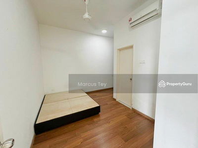 Nusa Heights, Malaysia Nusa Heights, Malaysia