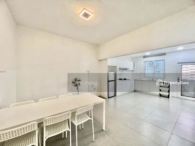 Guarded - flatline layout, Malaysia Guarded - flatline layout, Malaysia