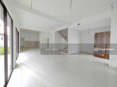 Jovita, Malaysia Jovita, Malaysia