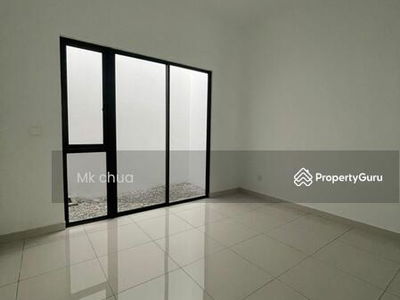 Jovita, Malaysia Jovita, Malaysia