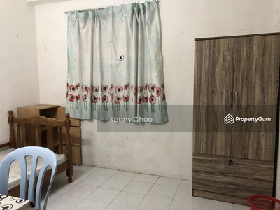 Forest Green, Malaysia Forest Green, Malaysia