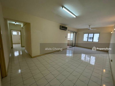 D'aman Crimson, Malaysia D'aman Crimson, Malaysia