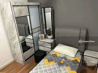 M Vertica, Malaysia M Vertica, Malaysia