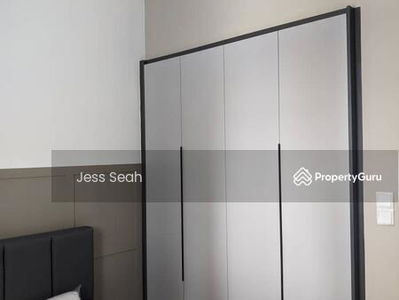 M Vertica, Malaysia M Vertica, Malaysia