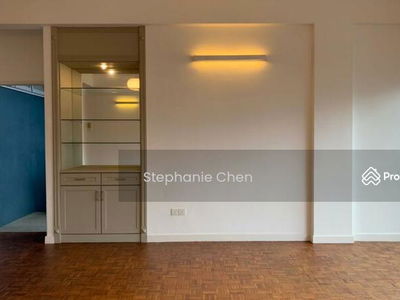 Earls Court, Malaysia Earls Court, Malaysia