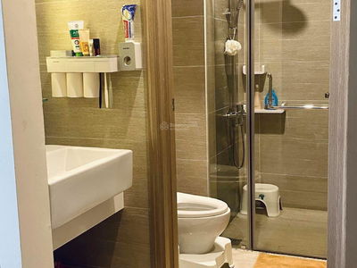 Topaz Elite, Vietnam Topaz Elite, Vietnam